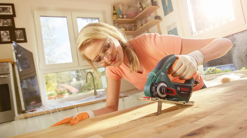 Säge EasyCut 50 mit NanoBlade, 500 Watt