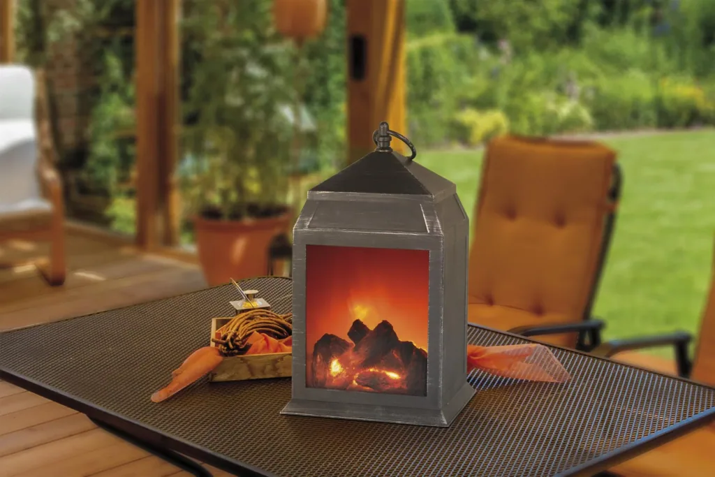 LED Laterne mit flackerndem Flammenlicht