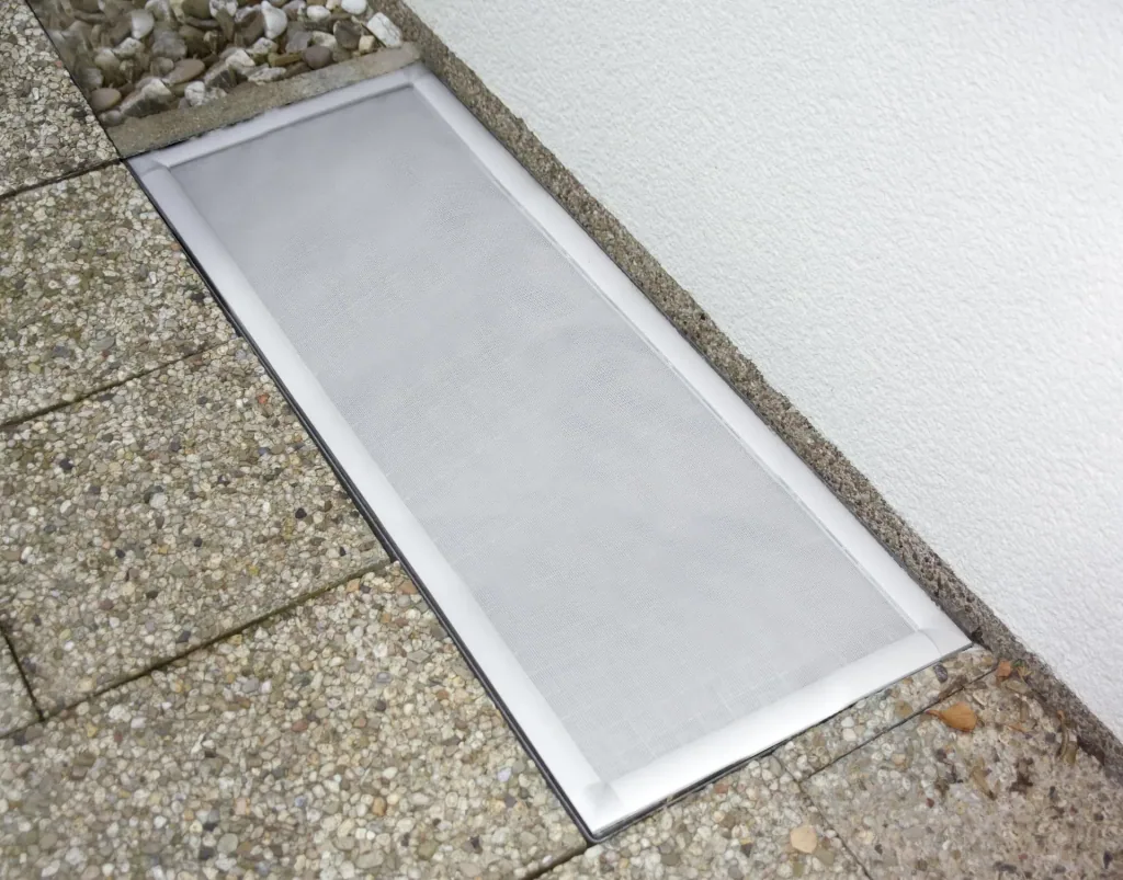 Profi Lichtschachtabdeckung mit Alu Gewebe
