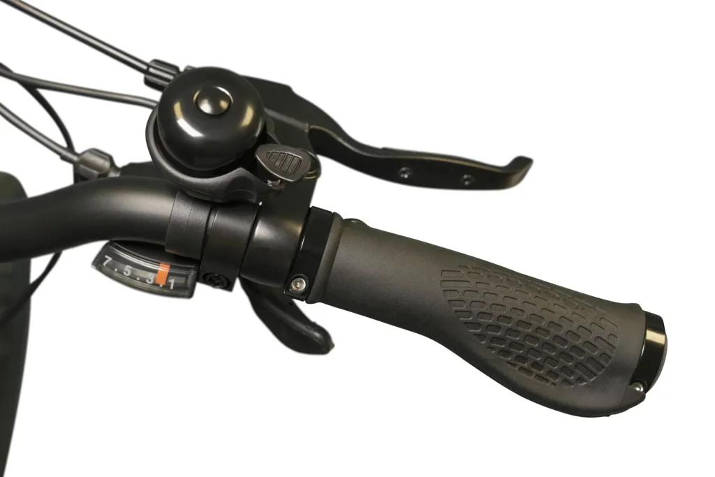 Herren Trekking E-Bike 28 Zoll, Ramengröße 48 cm, 7-Gang Kettenschaltung, black, TMR 7000