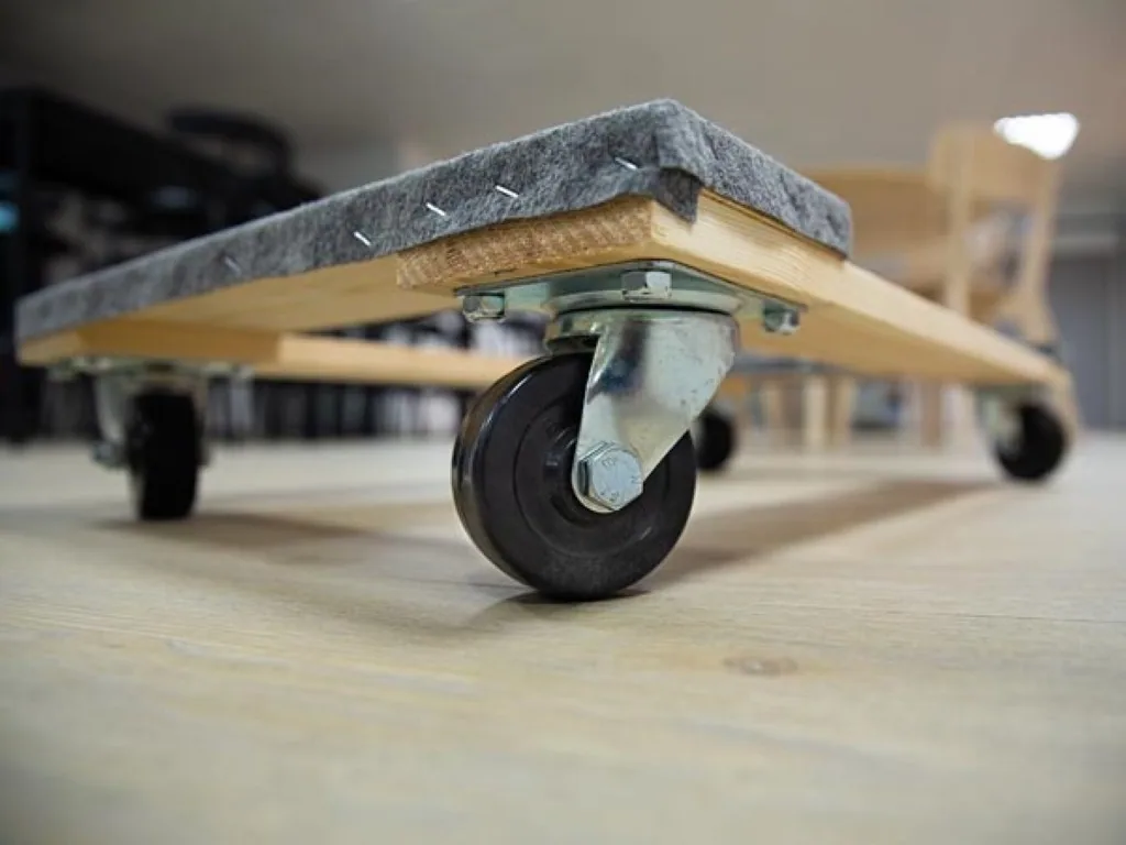 Schwerlast-Möbelroller mit extra großer Holzplattform 76 x 46 cm, 4 Lenkrollen und Filzschutz, ideal zum Bewegen von Möbeln, Kartons, Pflanzen zu Hause oder bei der Arbeit