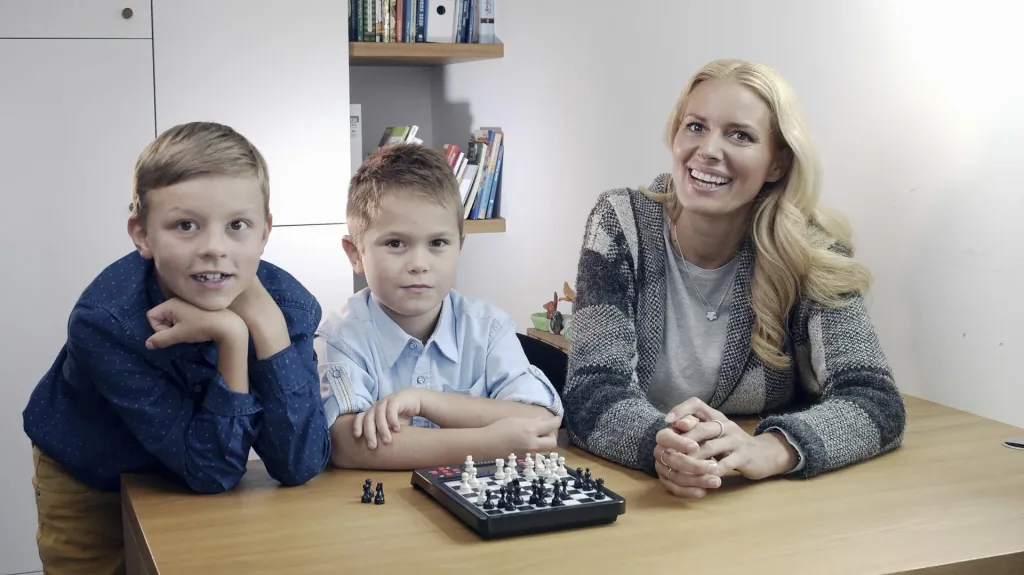 Schachcomputer Karpov Schachschule