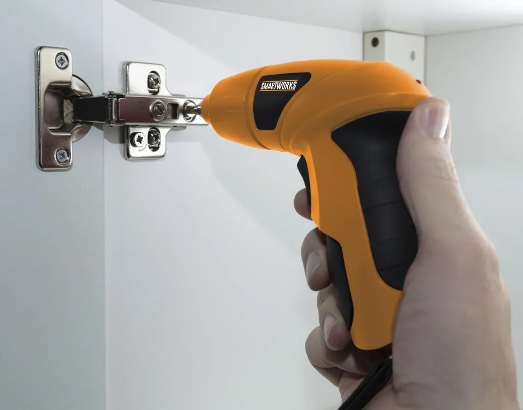 Akku Schraubendreher 3,6 Volt mit USB Anschluss