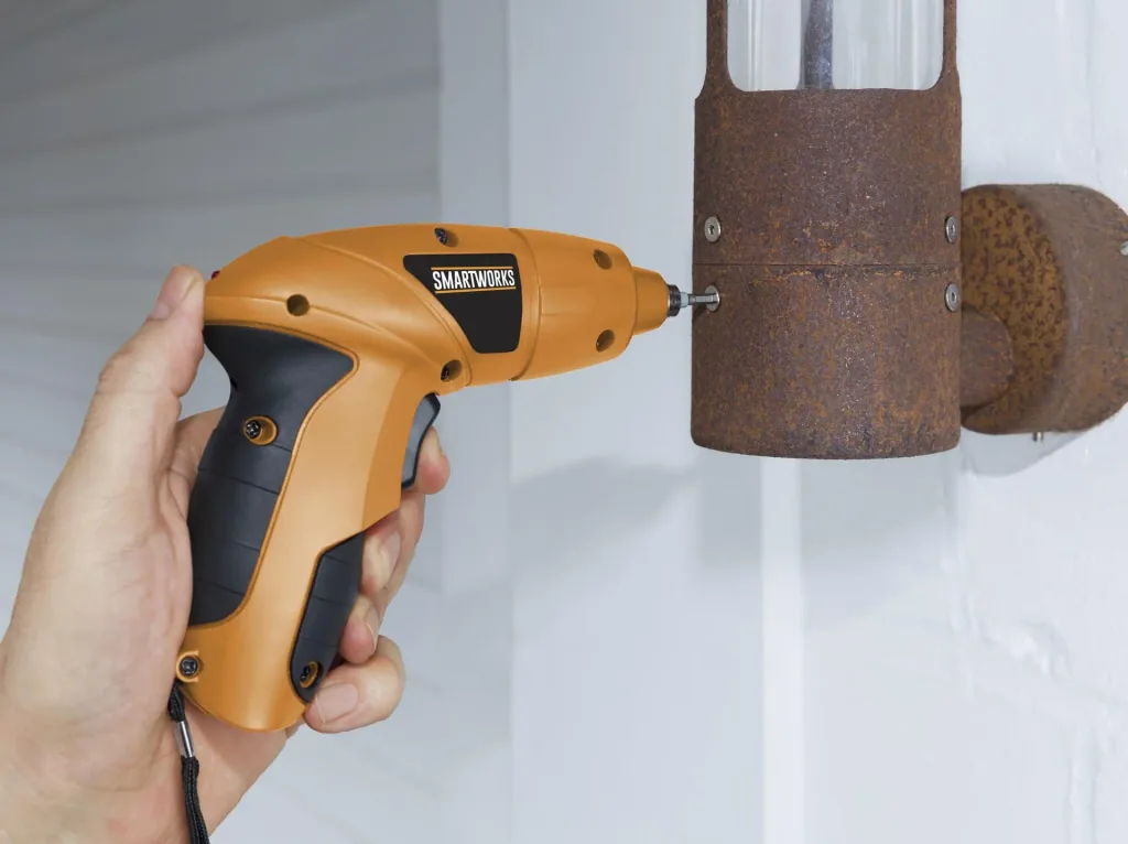 Akku Schraubendreher 3,6 Volt mit USB Anschluss