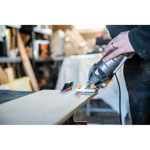 750-W-Stichsäge mit Laser LJS750CFEU