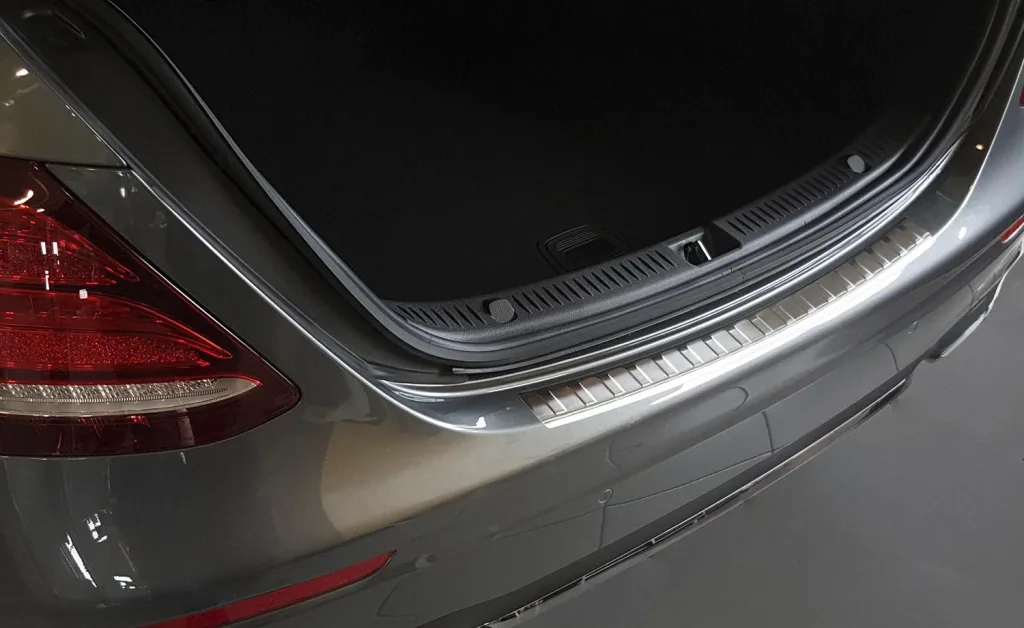 Ladekantenschutz Edelstahl für Mercedes E Klasse W213 Limousine, Baujahr 2016>